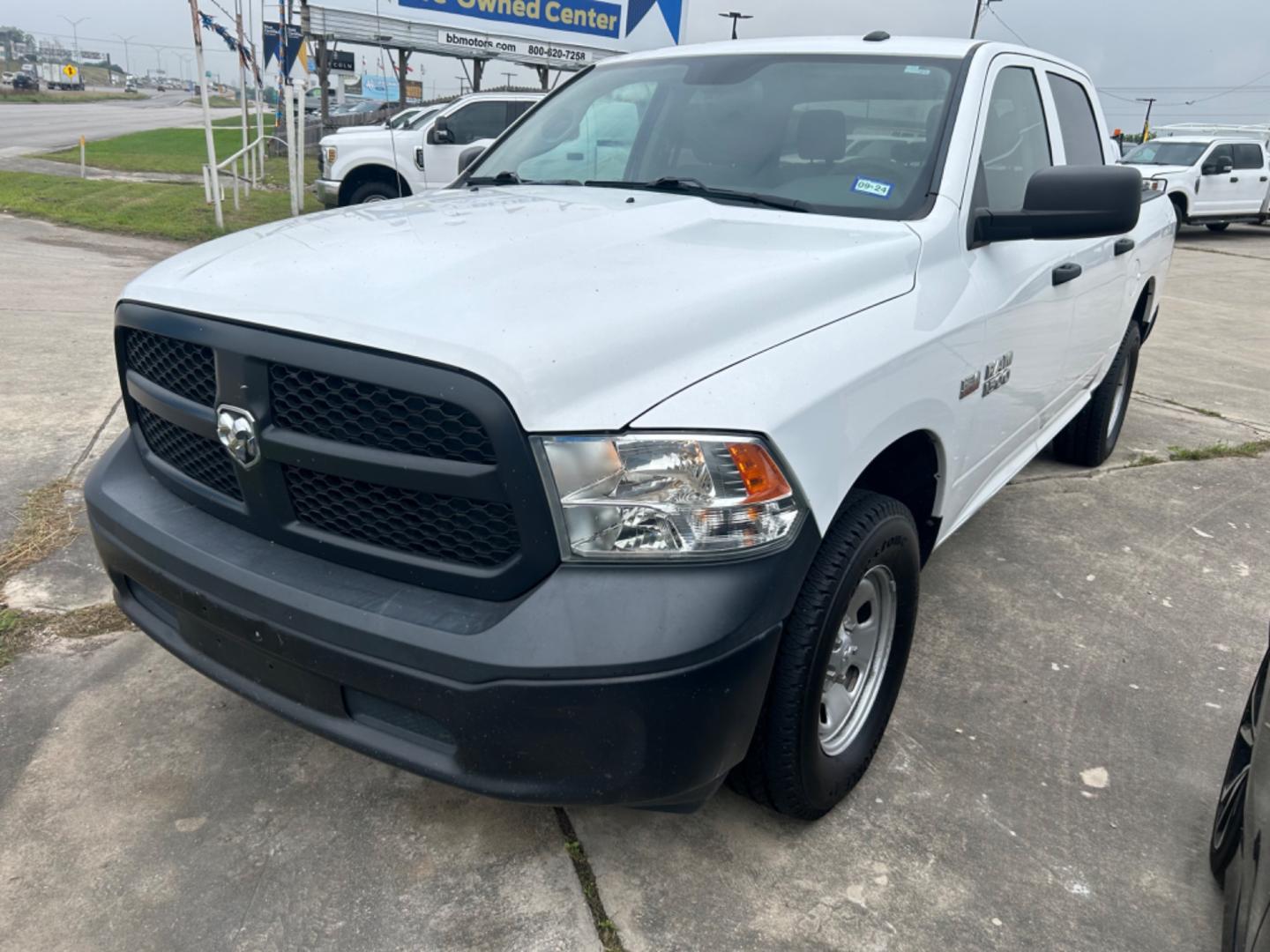 2018 White RAM 1500 Tradesman Crew Cab SWB 4WD (3C6RR7KT2JG) with an 5.7L V8 OHV 16V engine, 8A transmission, located at 1687 Business 35 S, New Braunfels, TX, 78130, (830) 625-7159, 29.655487, -98.051491 - Photo#0